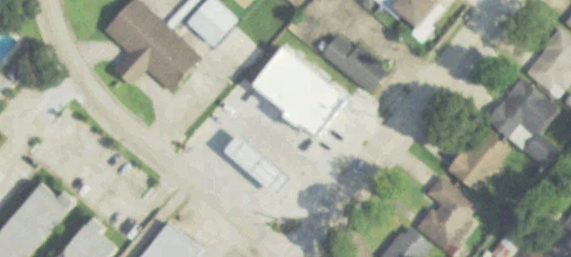 702 Ridgewood Dr