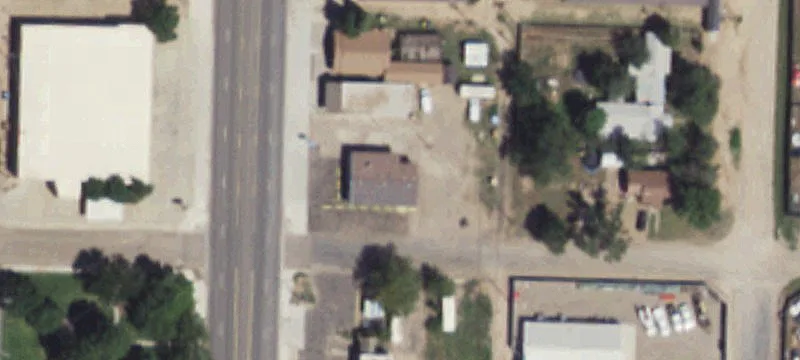 300 Broadway St