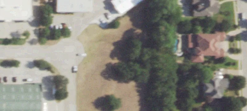 2004 Greenwood Dr