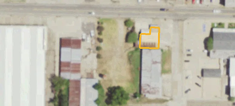 305 Main W St
