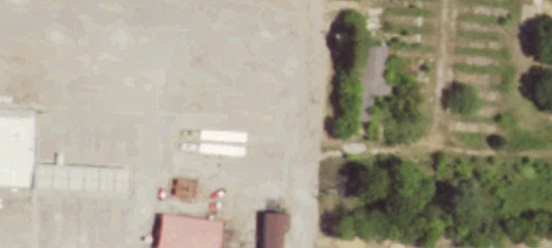 Frontage Rd