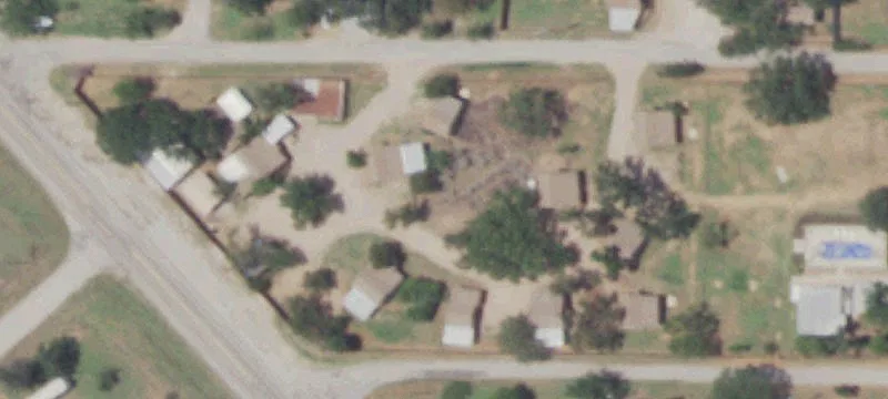 1400 Hwy 261