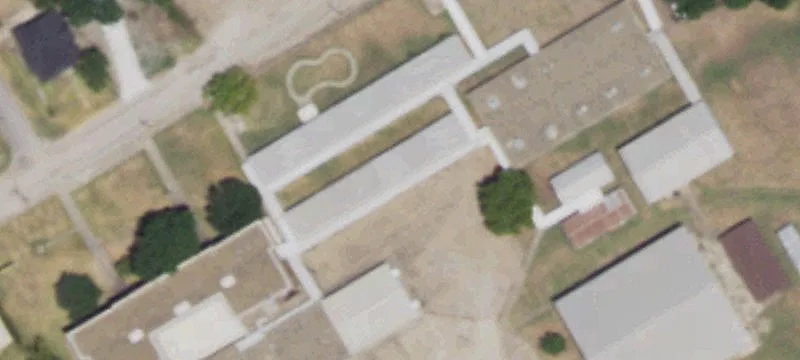 700 Navarro Ave