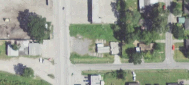 911 Main St