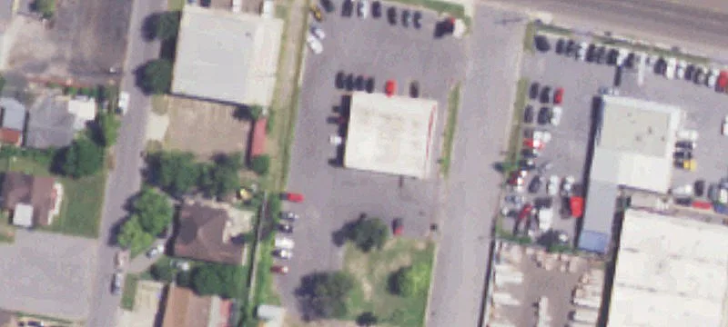 83 Ee St