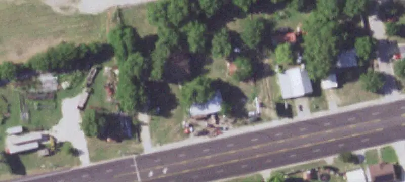 305 Hwy 79