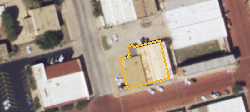 520 1st St