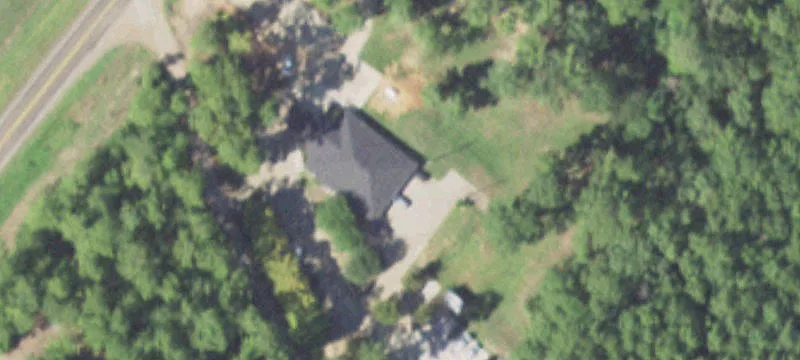 2421 Worth St