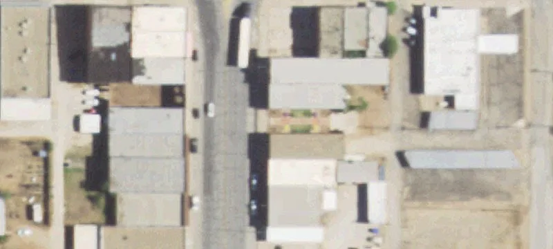 1247 Commercial Ave