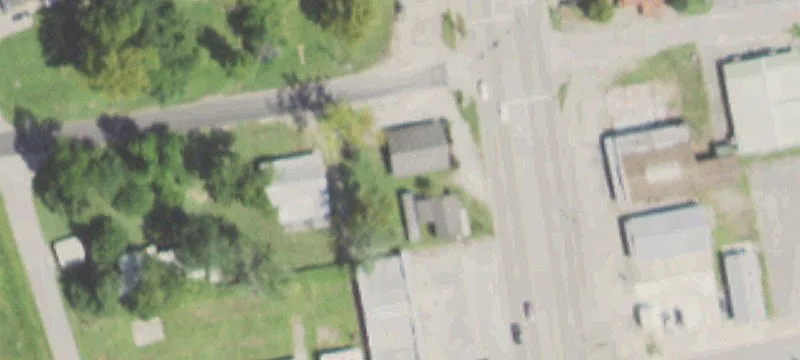 300 Pne St