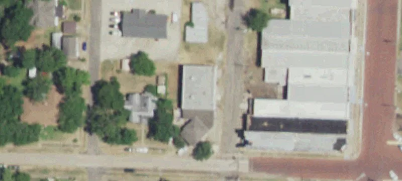 401 4th St