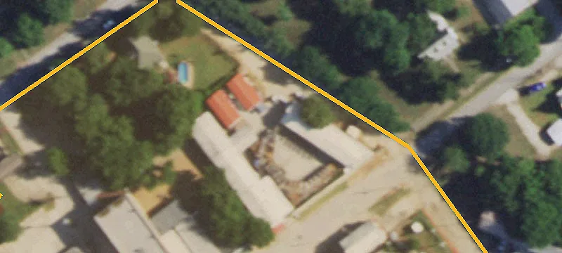 221 Howell St