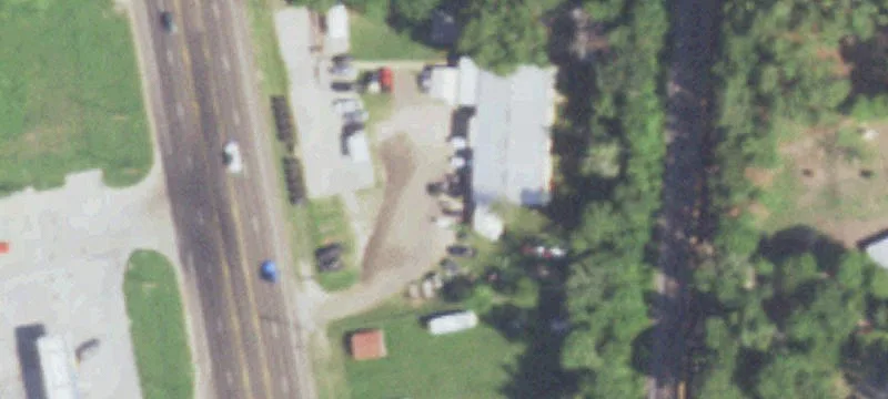 975 Robb St