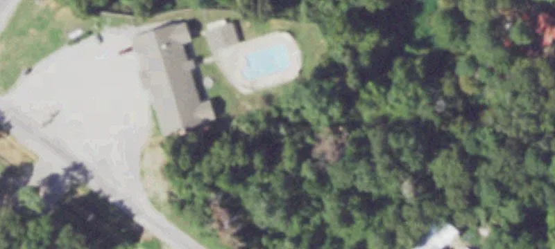 700 Woodland Shrs Dr