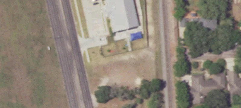 2502 Main St