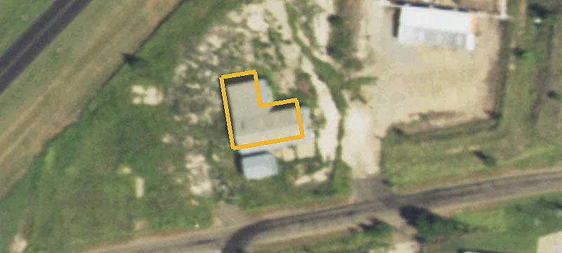 220 Airport Rd