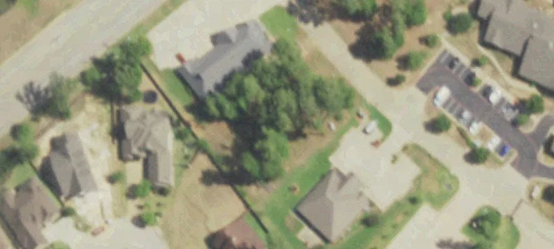 1403 Lago Trl
