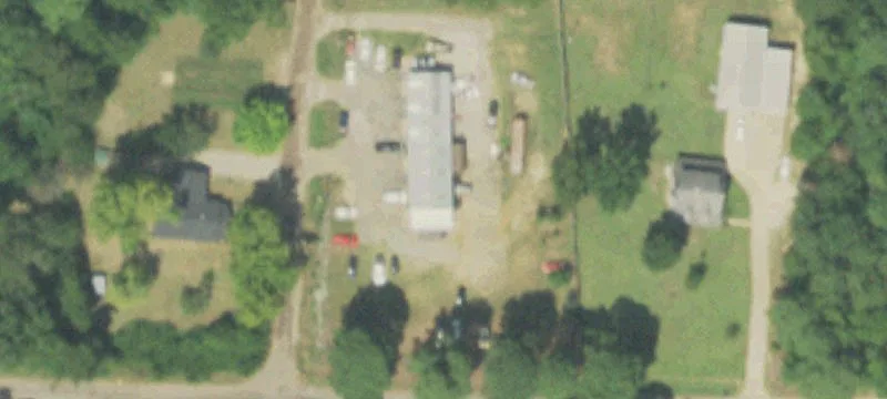 1011 Red Bud Ln