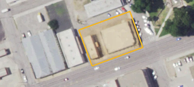 114 Main St