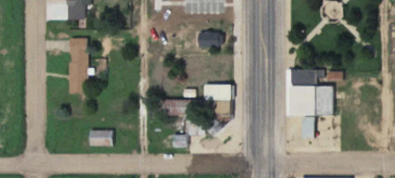 1617 Main St