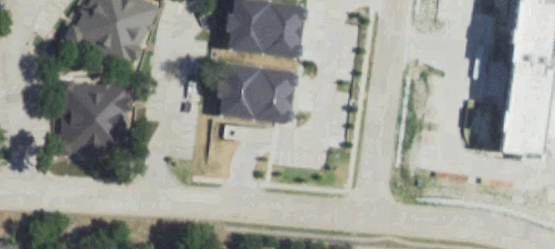 2210 Bush Dr