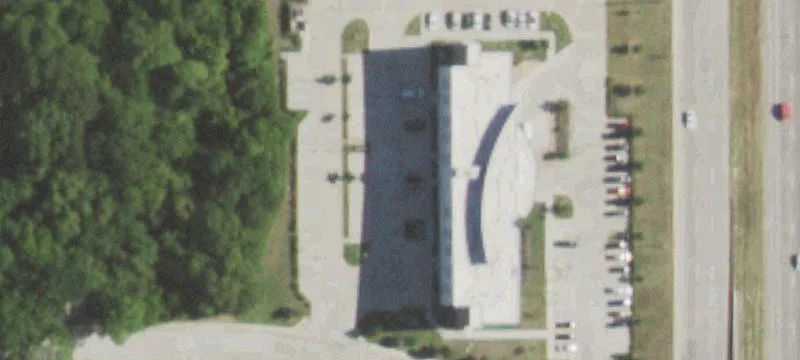 1215 Interstate 35th E