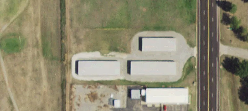 1011 Main St