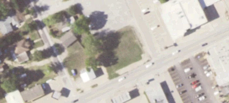 300 Main St