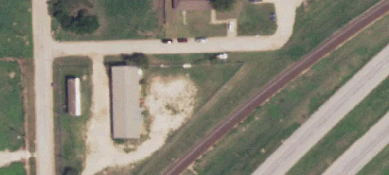 1661 Main St