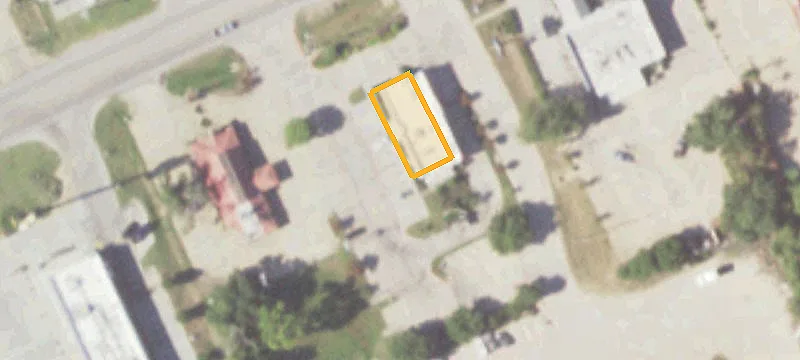 2806 Main St