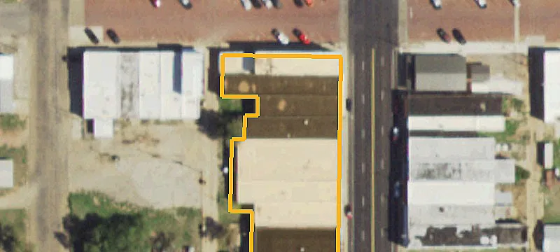 121 Main St