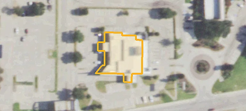 824 Airport Fwy