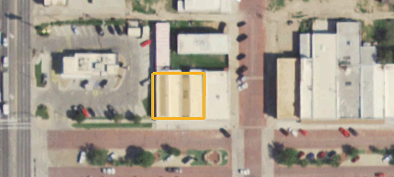 128 Main St