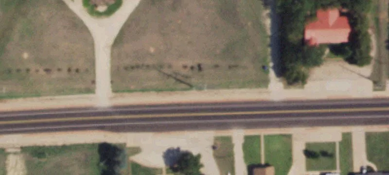 1661 Main St