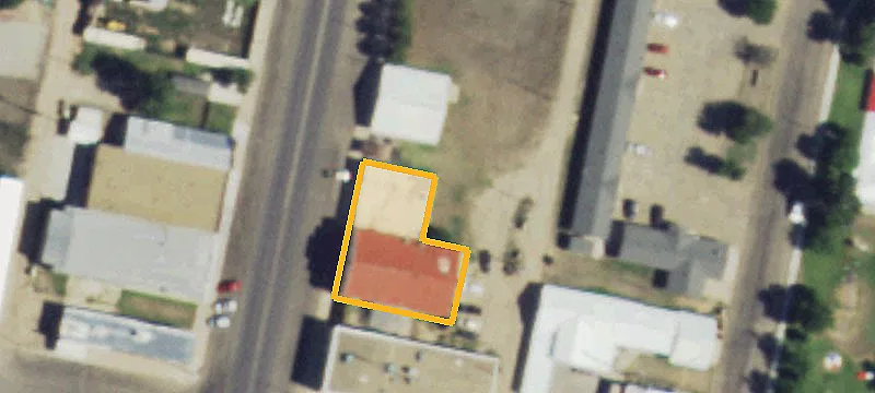 421 Main St