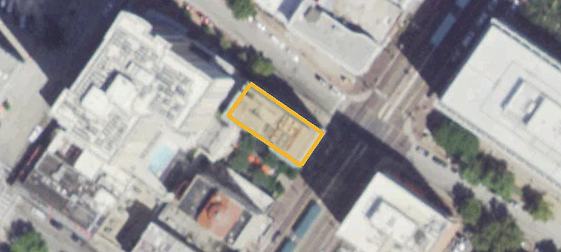 402 Main St
