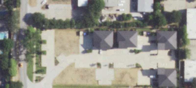 1367 Brumlow Ave