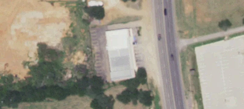 1095 Main St
