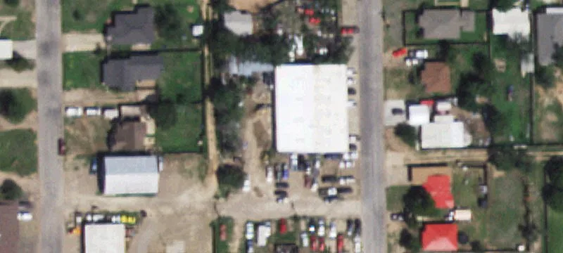 507 Travis St