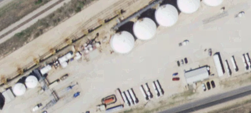 2833 I 20th S Service Rd