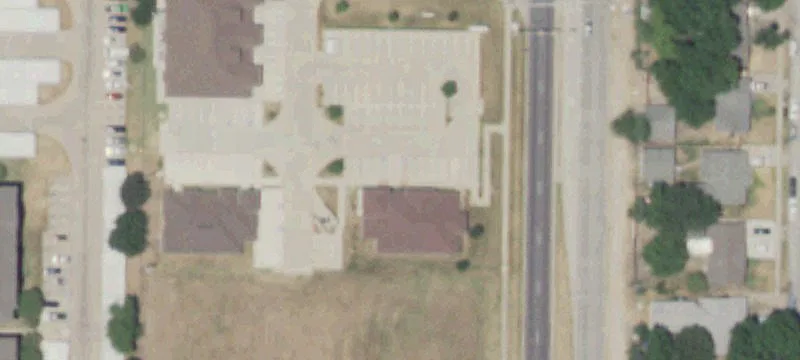 1004 Carrier Pkwy