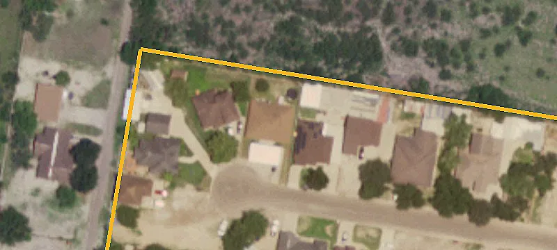 96 Albeza Ave