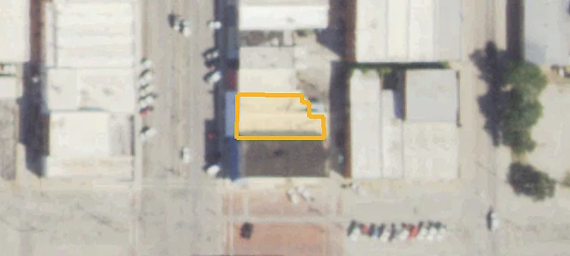 215 Commercial Ave