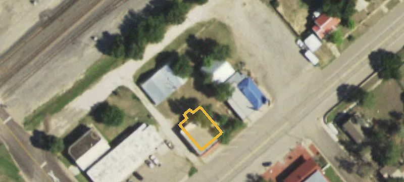 111 Commercial St