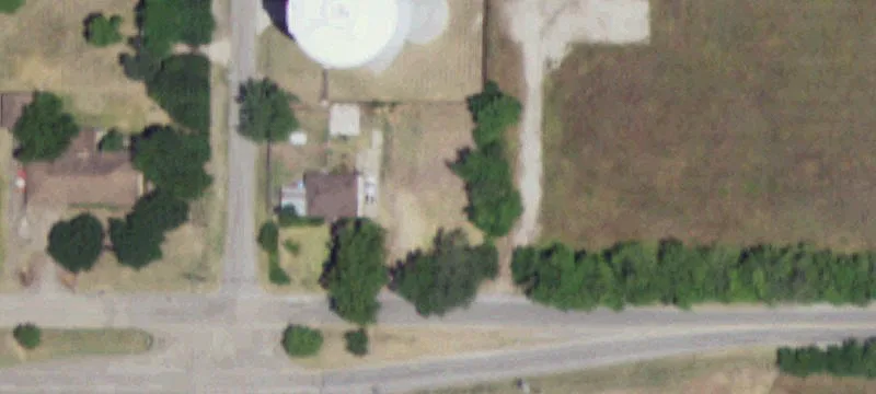 121 Town E Blvd