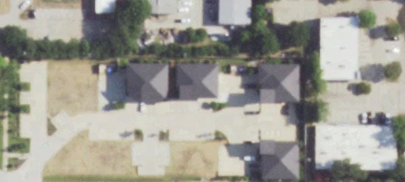 1371 Brumlow Ave