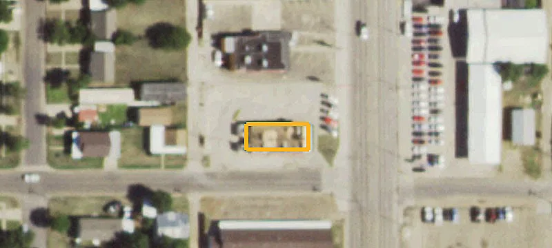 1222 Main St
