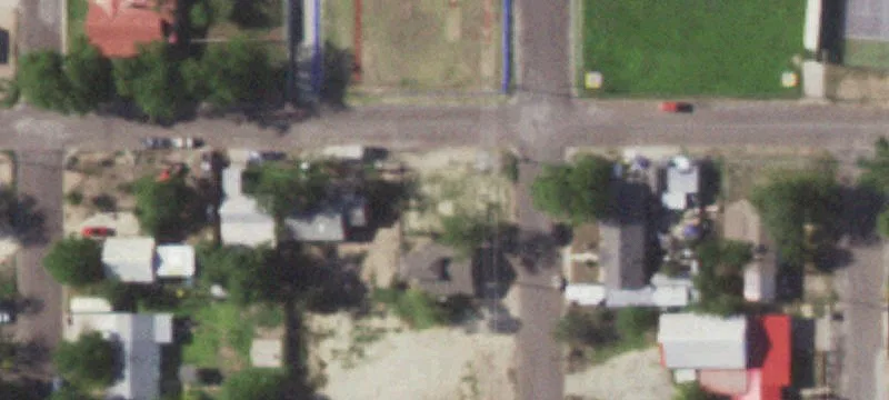 302 Ave H H