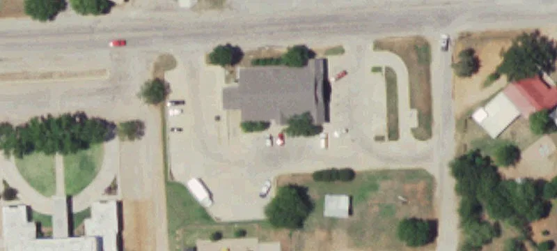 704 Wren St