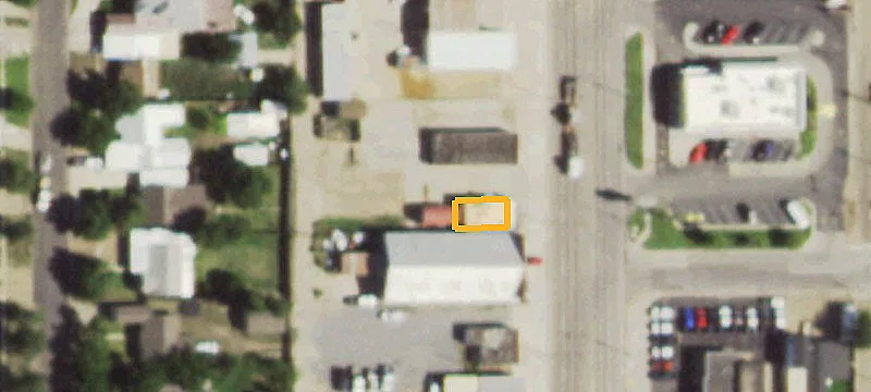 1122 Main St